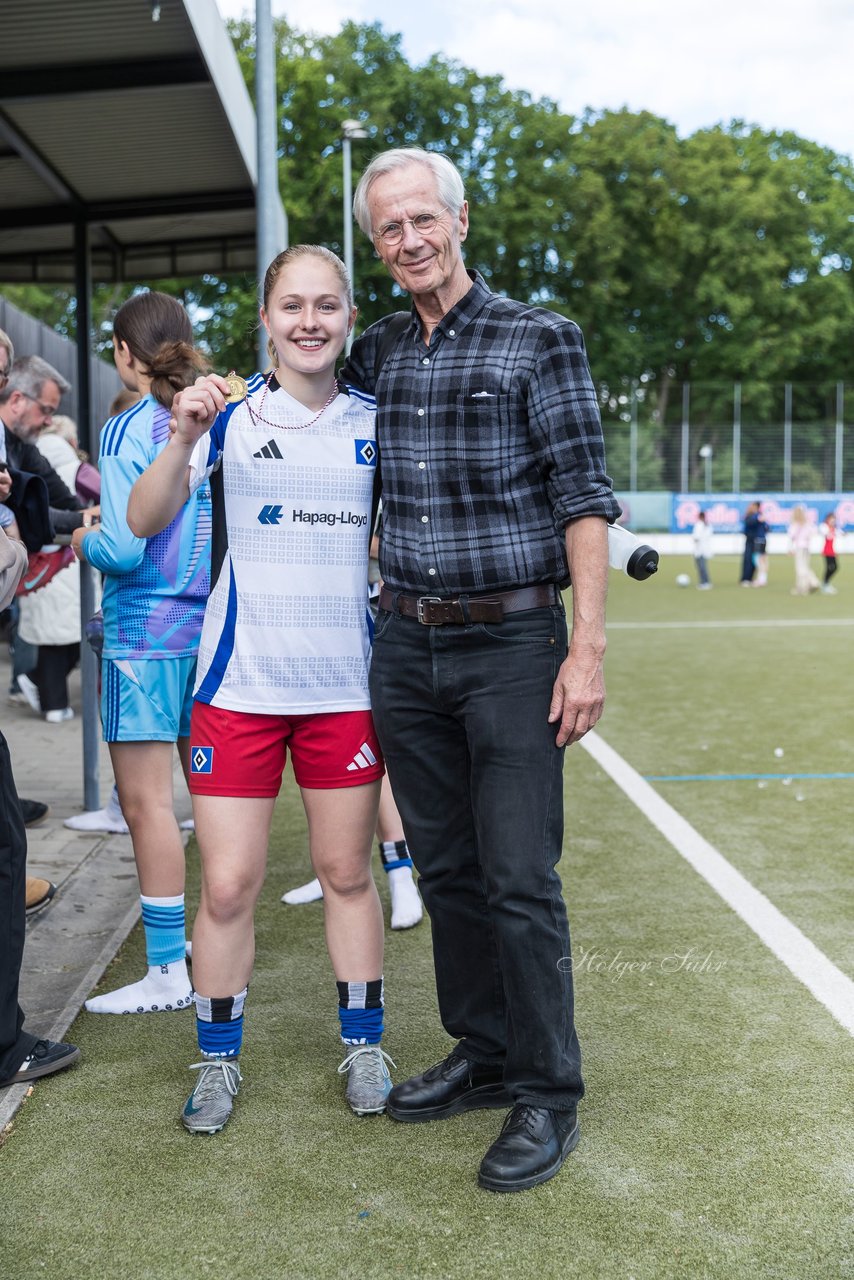 Bild 267 - wBJ Lotto Pokal Finale  Eimsbuetteler TV - Hamburger SV : Ergebnis: 0:3